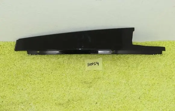 BMW 5 F10 F11 (B) pillar trim (top) 7209716