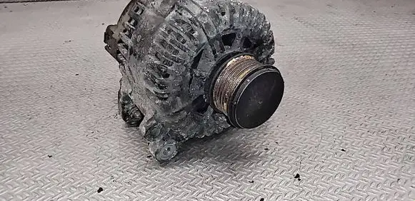 Volkswagen Golf V Generator/alternator 06F903023C 605105414 2542695D