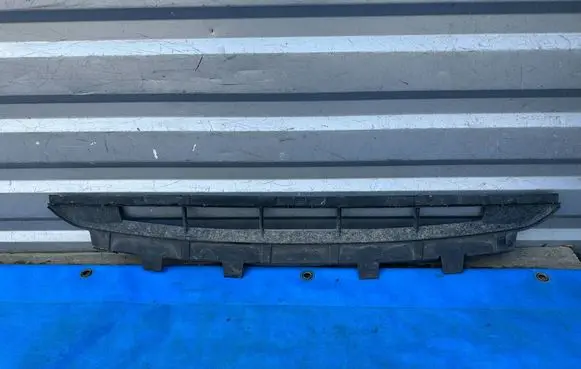 Porsche Cayenne (9Y0 9Y3) Front bumper splitter molding 9Y0807684