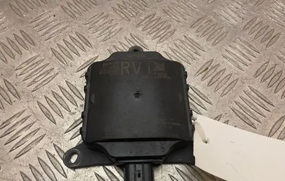 Toyota RAV 4 (XA50) Blind spot module 8816242090