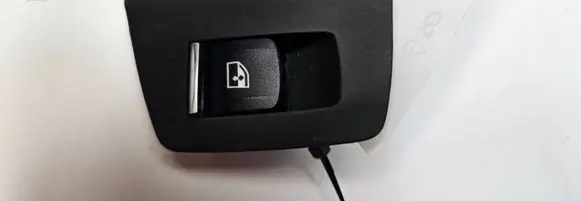 BMW 5 G30 G31 Electric window control switch 9327031