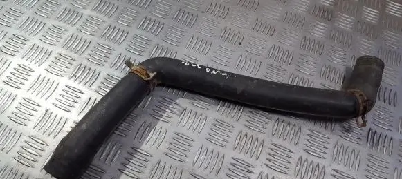 Volkswagen Golf III Engine coolant pipe/hose 1h0121101b