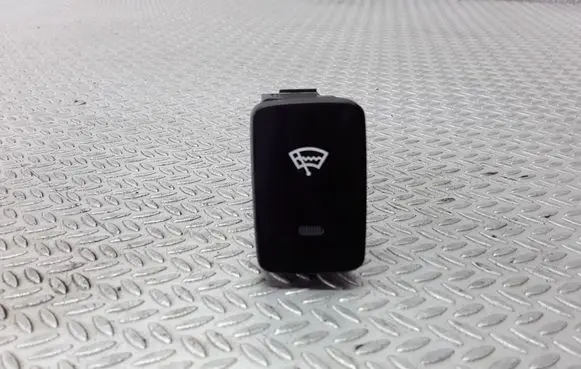 Hyundai Tucson LM Windscreen/window heater switch 937202E001