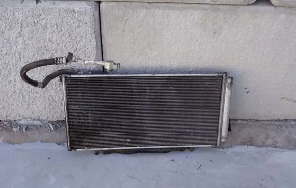 Subaru Legacy A/C cooling radiator (condenser)