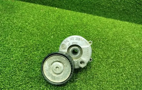 Volkswagen Crafter Alternator belt tensioner 04L145299