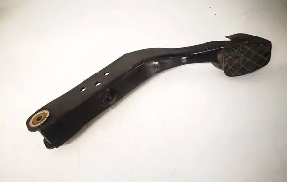Volkswagen Golf V Brake pedal 