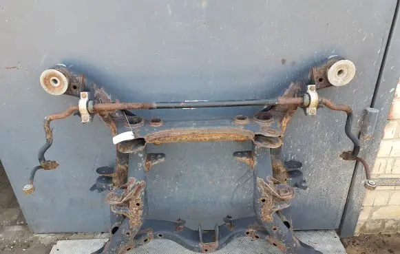 Audi Q7 4L Rear subframe 7L0500041