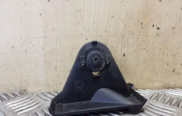 Volkswagen PASSAT CC Other engine bay part 3C2823756