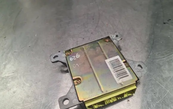 Mazda 626 Airbag control unit/module 3322051 3322000726100810