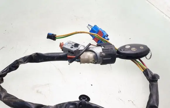 Citroen C5 Ignition lock 9648445180