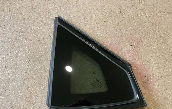 KIA EV6 Rear side window 87810CV100