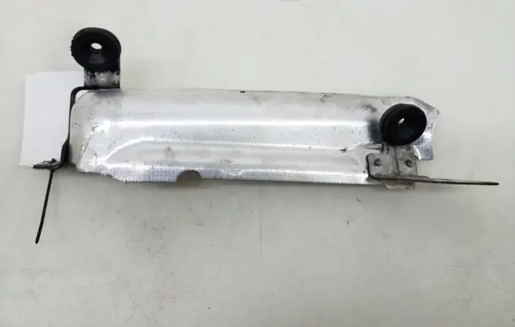Mercedes-Benz S W221 Air filter cleaner box bracket assembly A6420901241