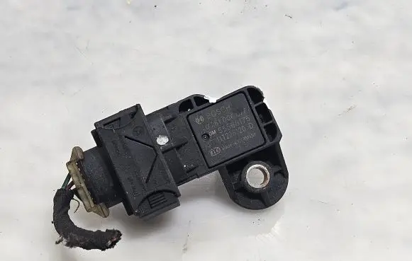 Opel Insignia A Air pressure sensor 0281006077