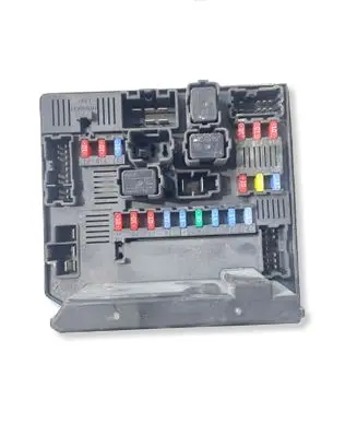 Nissan Qashqai+2 Fuse module 284B7JD000 3288258154 519228043