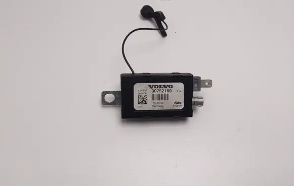 Volvo C30 Aerial antenna amplifier 30752169