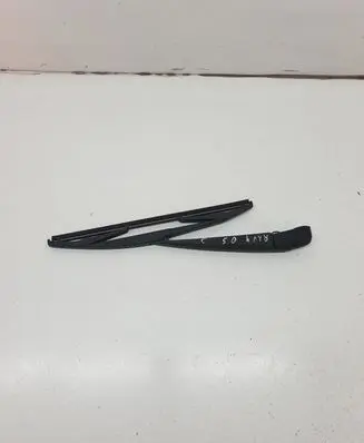 Toyota RAV 4 (XA20) Rear wiper blade 