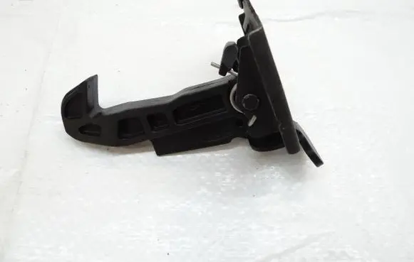 Citroen e-C3 Engine bonnet/hood lock/catch 9846840080
