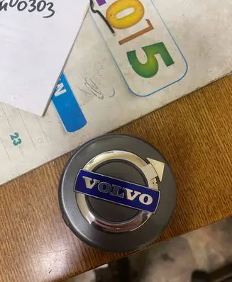 Volvo V60 Original wheel cap 30666913 VLB0011 30748052