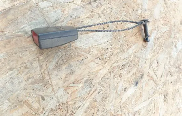 Mercedes-Benz A W168 Rear seatbelt buckle 1688603169