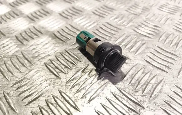 Ford Mustang V 12 V Socket (front) 