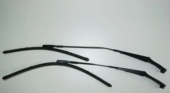 Audi Q2 - Front wiper blade arm 81B955408
