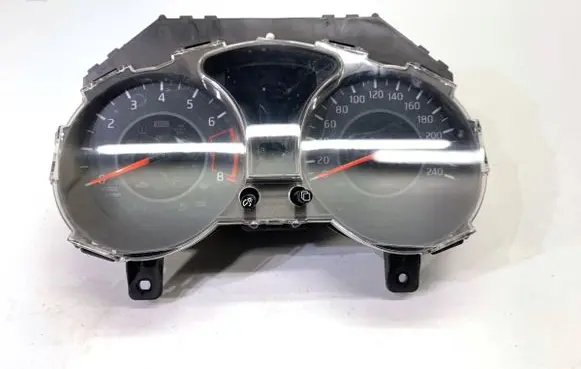 Nissan Juke I F15 Speedometer (instrument cluster) 