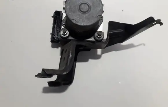 Toyota Previa (XR30, XR40) II ABS Pump 4451028100