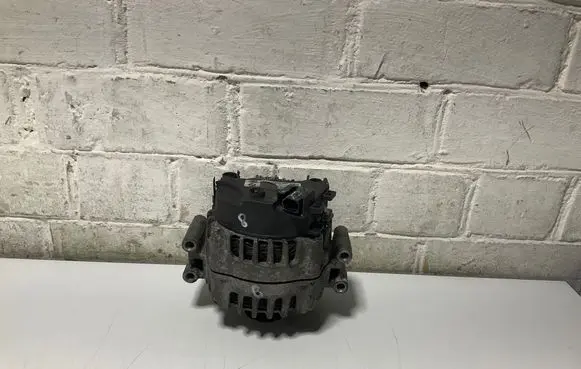 BMW 5 F10 F11 Generator/alternator 7603779 26102500 S47AN11