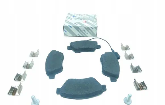 Fiat 500X Brake pads (front) 77362194