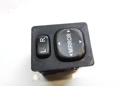 Toyota RAV 4 (XA20) Wing mirror switch 769746a 183574