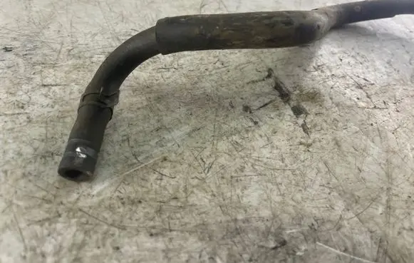 Mitsubishi Pajero Sport I Engine coolant pipe/hose