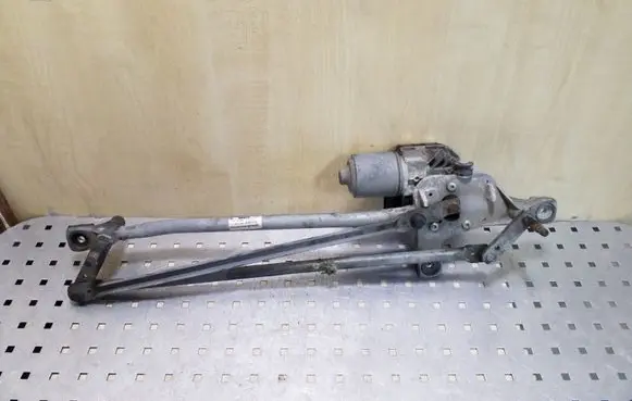 Front wiper linkage