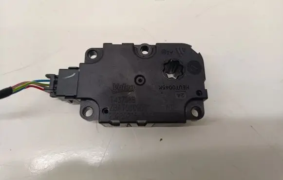 Mercedes-Benz E AMG W213 Air flap motor/actuator HE0T0026K