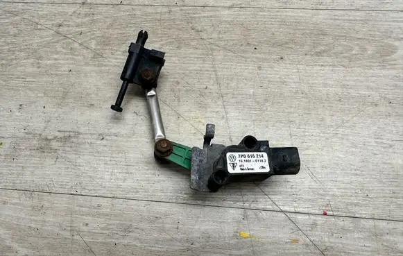 Porsche Cayenne (92A) Headlight/headlamp level sensor 7P0616214 15160101182 95834107600