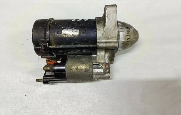 Mercedes-Benz E W212 Starter motor A0061514501 Q03