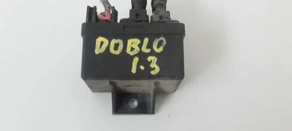 Glow plug pre-heat relay