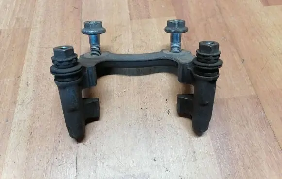 Peugeot 407 Brake caliper pad carrier rear 4404A0
