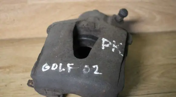 Volkswagen Golf V Front brake caliper