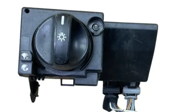Mercedes-Benz E W124 Light switch 2105450104