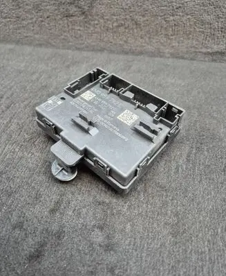 Audi Q7 4M Door control unit/module 4M0959792E 4M0959792C