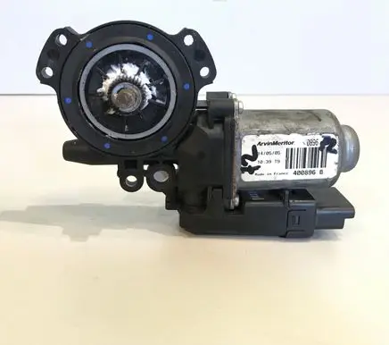 Hyundai Sonata Front door window regulator motor 400896B 401360Z5