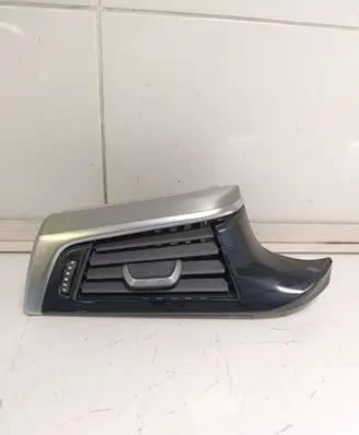 BMW 5 G30 G31 Dashboard side air vent grill/cover trim 932954508 9329545 16828110