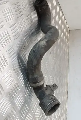 Volkswagen Touareg I Engine coolant pipe/hose