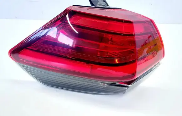 Nissan X-Trail T32 Rear/tail lights 22023746