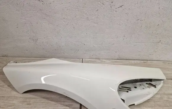 McLaren 570S Fender