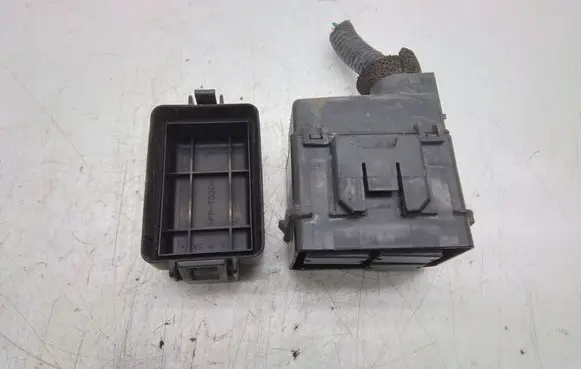 Honda CR-V Fuse module G8HLH71