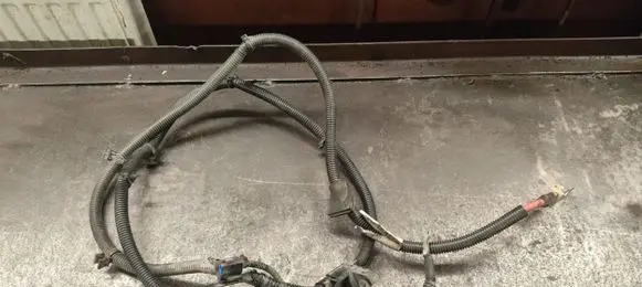 Volvo S80 Positive cable (battery) D30724336004 30724336