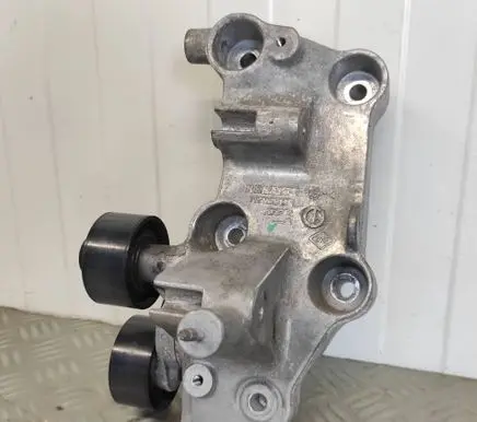 Opel Movano B Generator/alternator bracket 117102273R