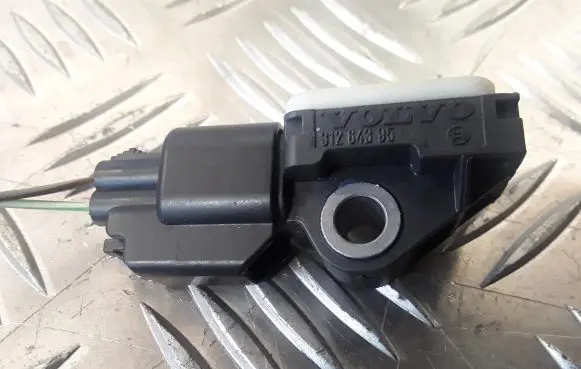 Volvo XC70 Airbag deployment crash/impact sensor 31264395