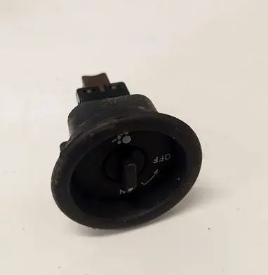 Dacia Sandero Passenger airbag on/off switch 681995427R